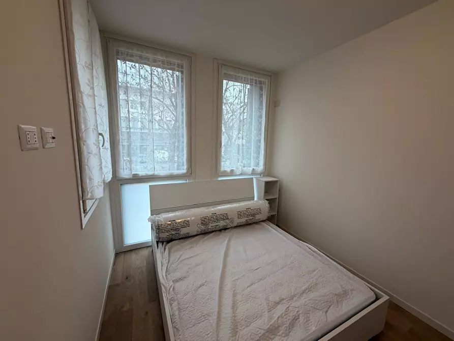 Immagine 11 di Bilocale in affitto  in Viale Mentana 134 a Parma