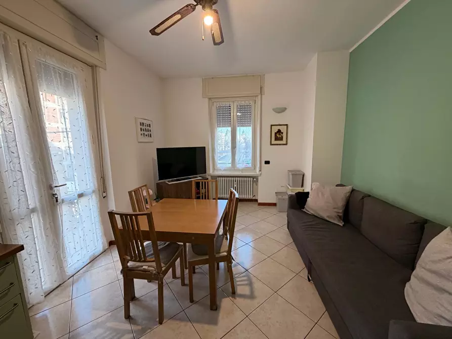 Immagine 6 di Bilocale in affitto  in Viale Antonio Gramsci 13 a Parma