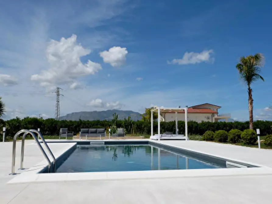 Immagine 16 di Villa in vendita  a Partinico