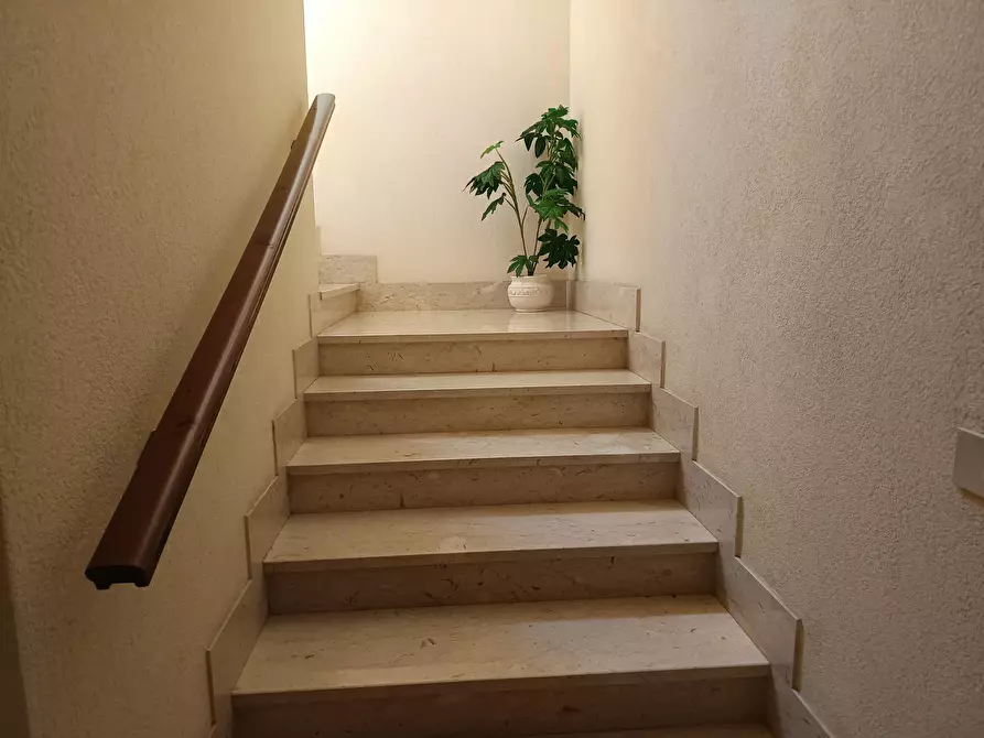 Immagine 41 di Appartamento in vendita  a Castellammare Del Golfo