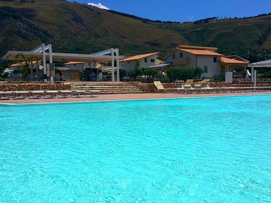 Immagine 12 di Villetta a schiera in vendita  a Castellammare Del Golfo