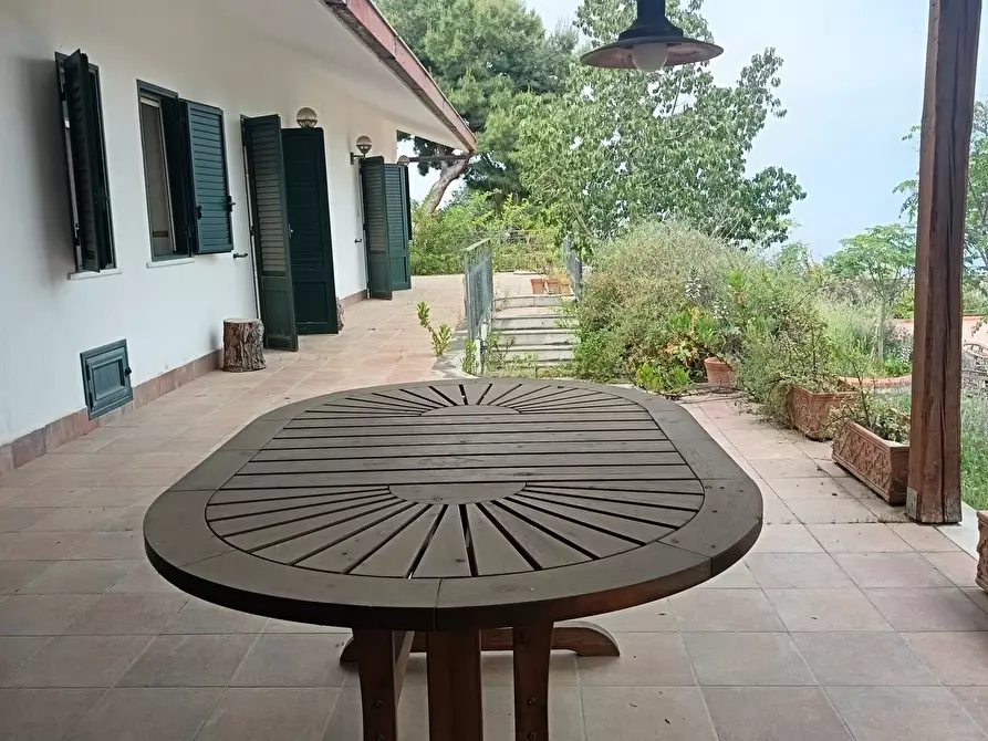 Immagine 12 di Villa in vendita  a Trabia
