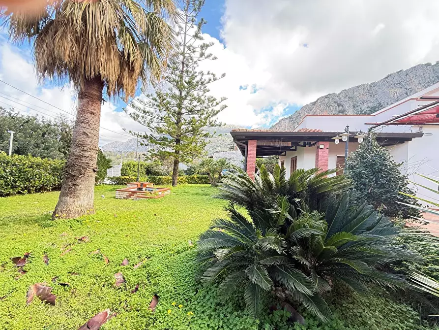 Immagine 38 di Casa indipendente in vendita  a Carini