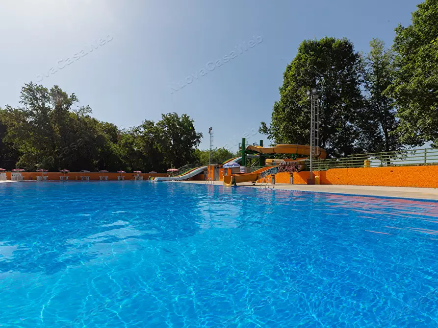 Immagine 5 di Attività commerciale in vendita  in Via del Laghetto 6 a Limbiate