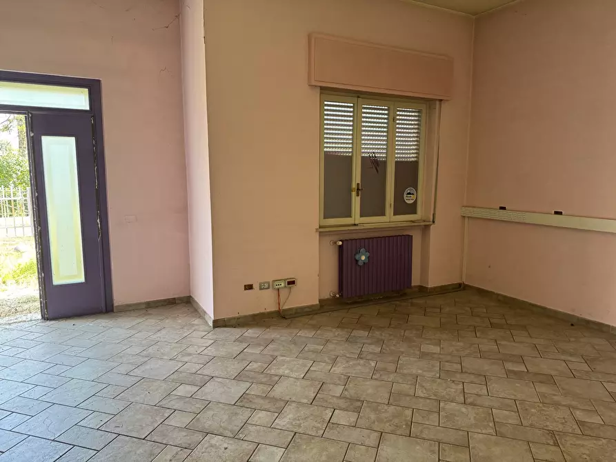 Immagine 3 di Ufficio in vendita  in Via XX Settembre 33 a Castiraga Vidardo