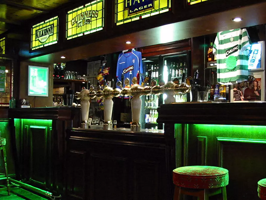 Immagine 10 di Pizzeria / Pub in vendita  in VIA AQUILEIA a Cinisello Balsamo