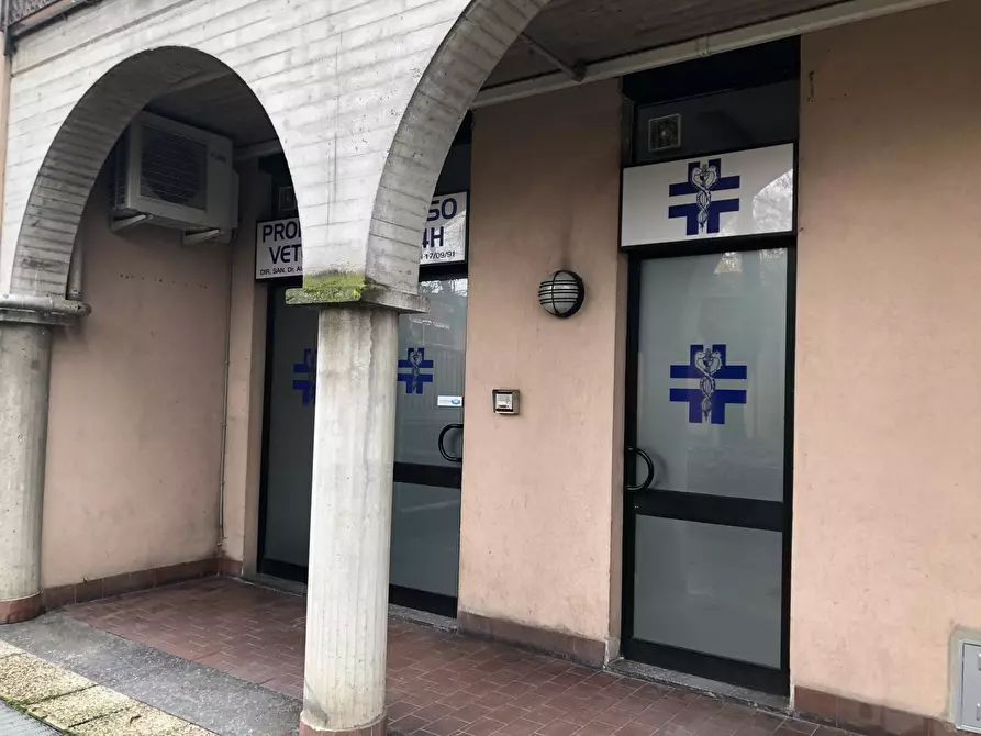 Immagine 21 di Locale commerciale in vendita  in via defendente 29 a Lodi