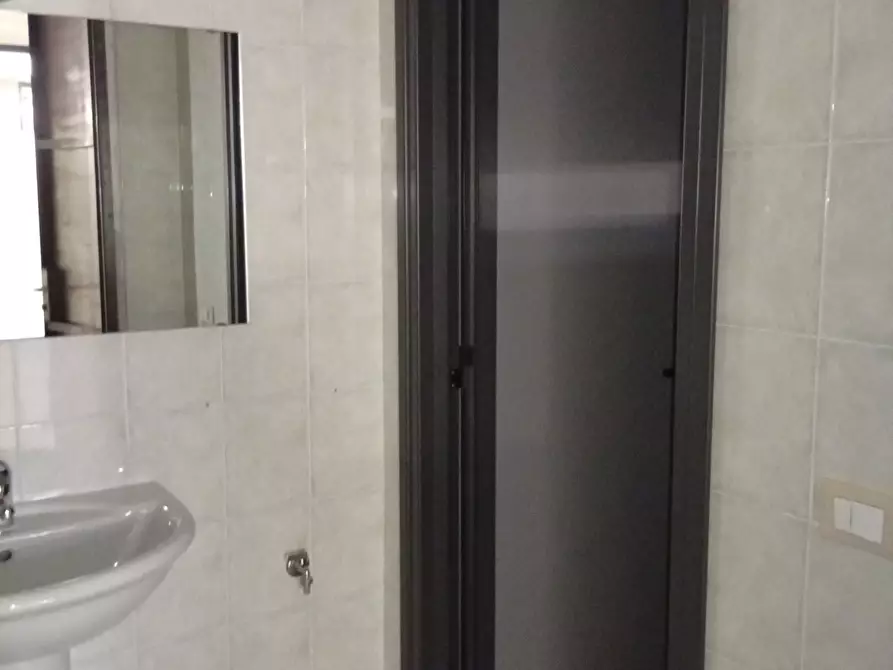 Immagine 8 di Ufficio in vendita  in VIA FAVAGROSSA 14 a Casalmaggiore