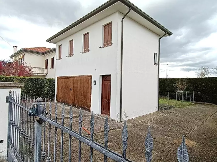 casa indipendente in vendita a Ceregnano