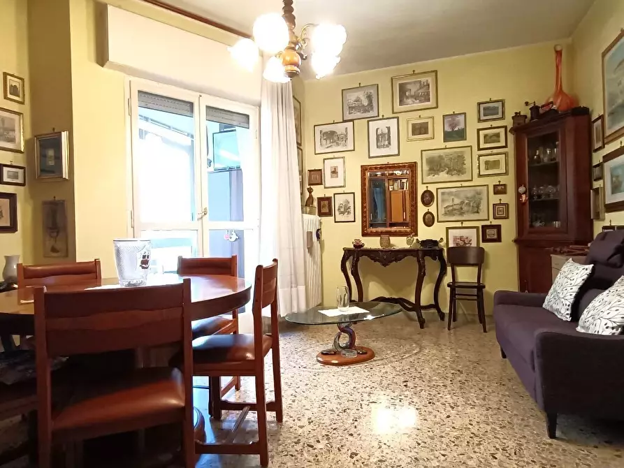 Immagine 1 di Appartamento in vendita  a Rovigo