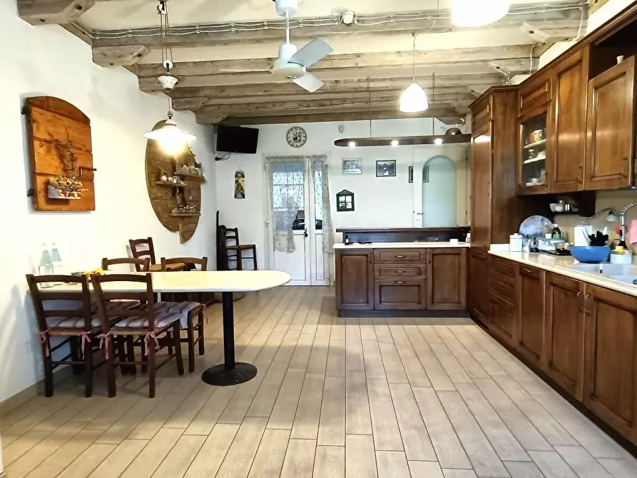 Immagine 13 di Porzione di casa in vendita  a San Martino Di Venezze