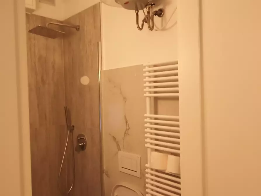 Immagine 15 di Monolocale in vendita  a San Remo