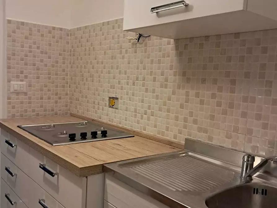 Immagine 10 di Bilocale in vendita  a San Remo