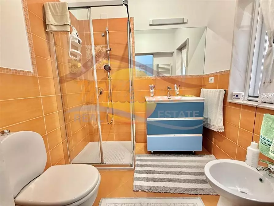 Immagine 13 di Trilocale in vendita  in Via Diocle a Siracusa