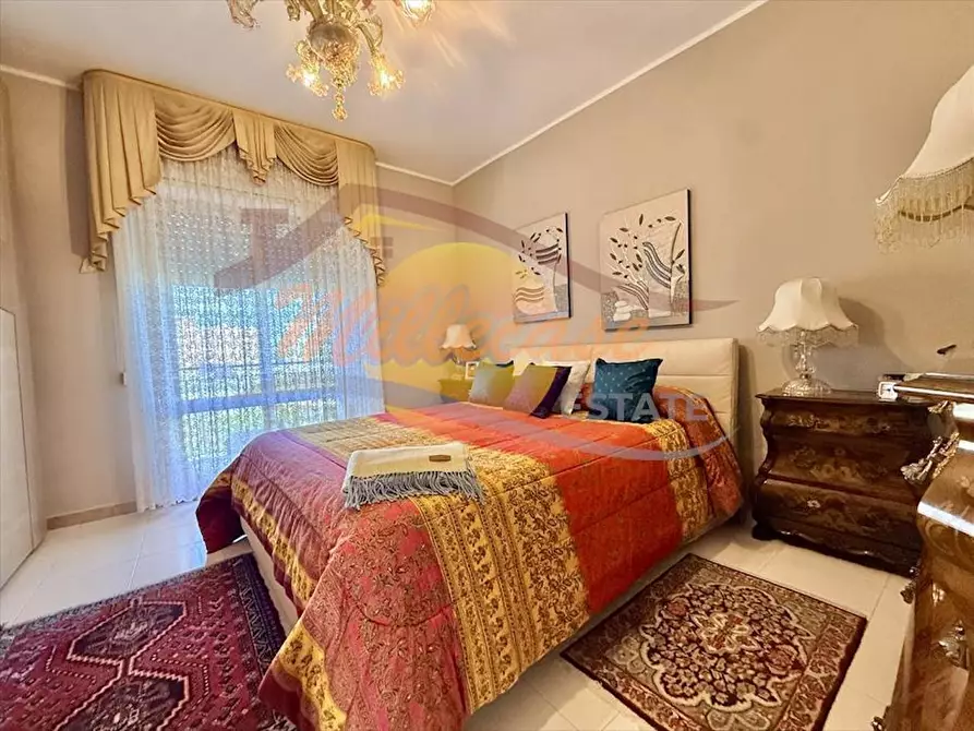 Immagine 8 di Pentalocale in vendita  in VIA ACHILLE ADORNO a Siracusa