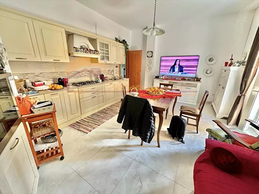 Immagine 9 di Quadrilocale in vendita  in Via Pescara a Siracusa