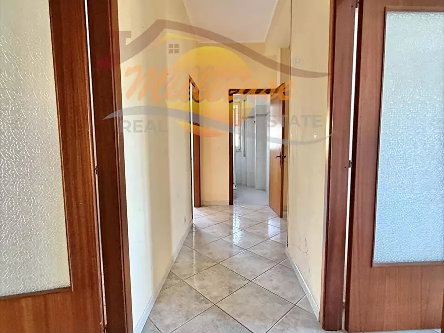 Immagine 15 di Pentalocale in vendita  in Via Avola a Siracusa