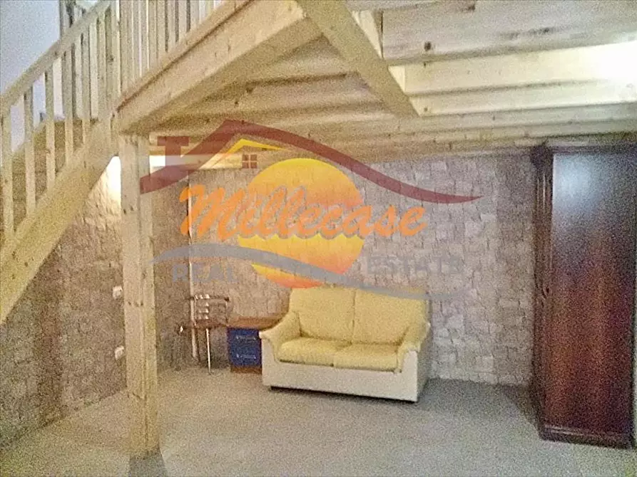 Immagine 9 di Bilocale in vendita  in VIA FUGGETTA a Siracusa