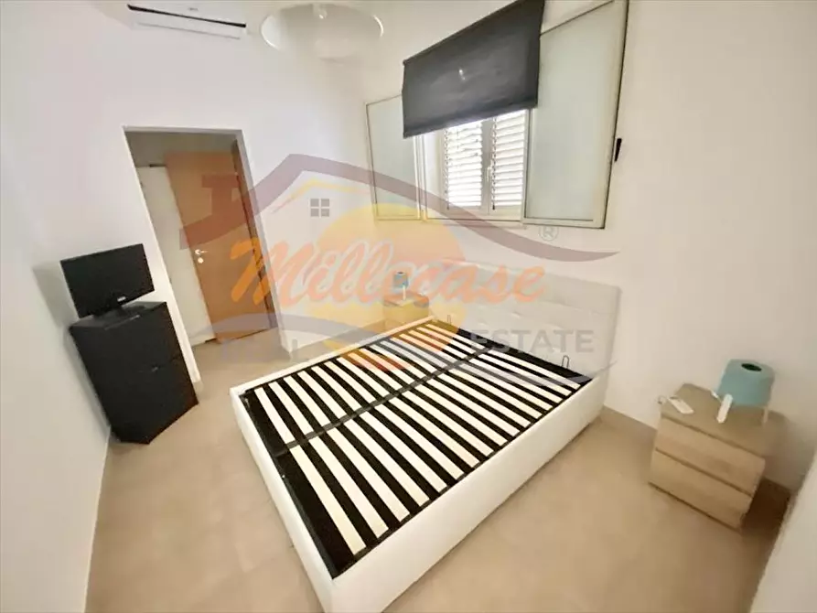 Immagine 8 di Trilocale in vendita  in VIA AGATOCLE a Siracusa