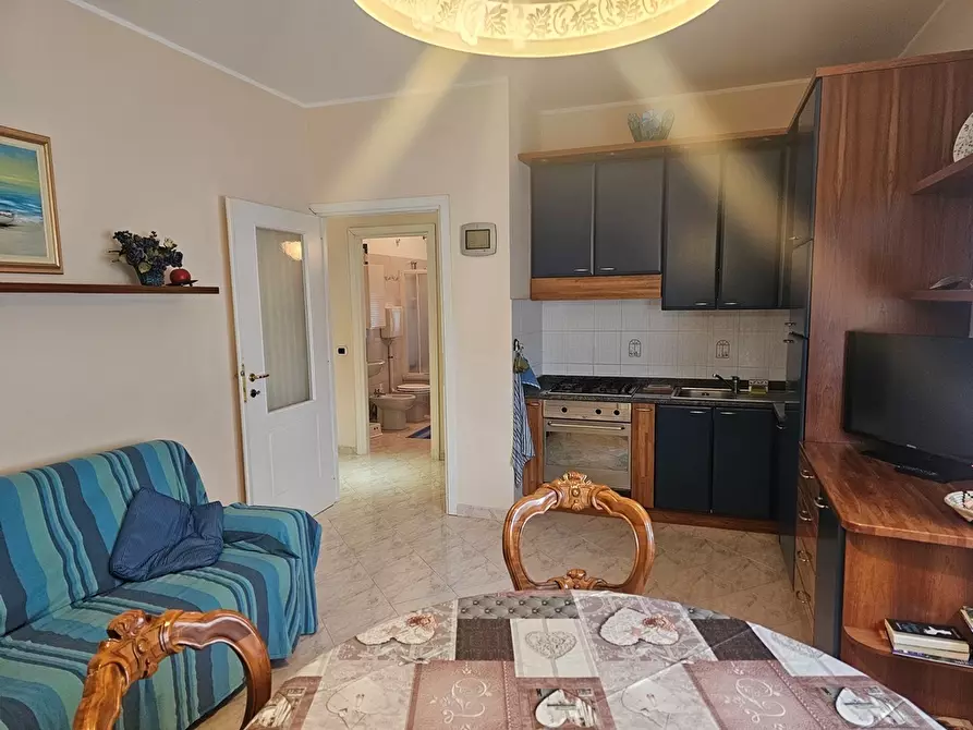 Immagine 34 di Trilocale in vendita  in Via Aurelia 84 a San Bartolomeo Al Mare