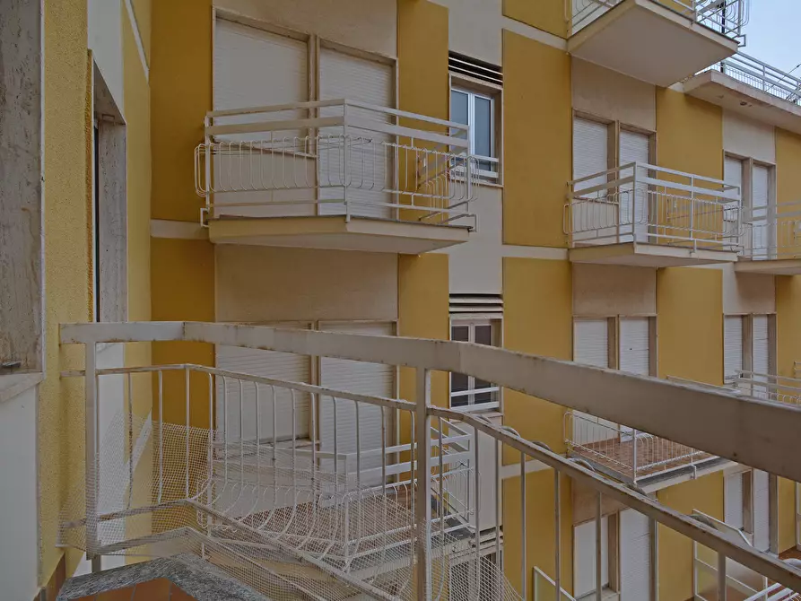 Immagine 19 di Quadrilocale in vendita  in Via Sicilia a San Bartolomeo Al Mare