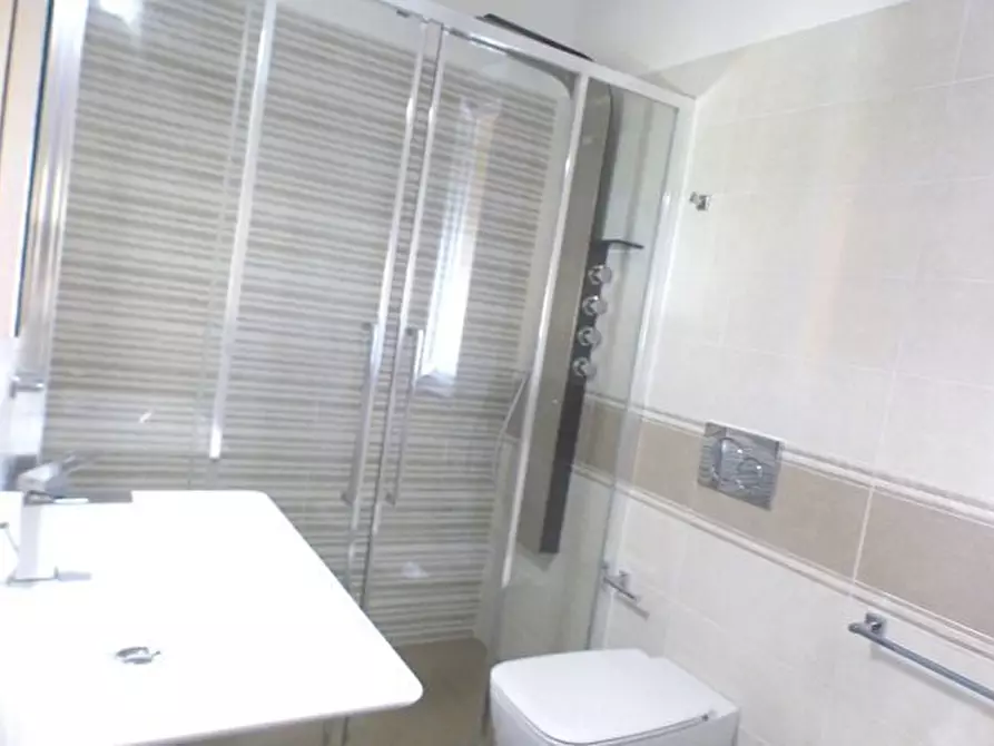 Immagine 41 di Quadrilocale in affitto  in Via Dott. F. Traversa 2121 a San Bartolomeo Al Mare