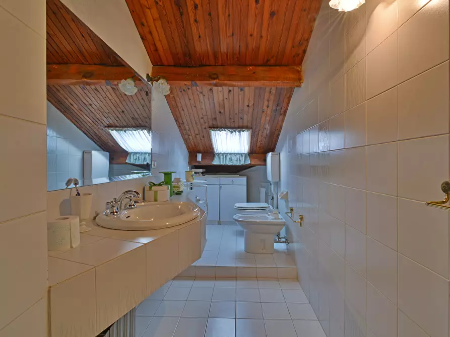 Immagine 32 di Attico in vendita  in Via Roma a San Bartolomeo Al Mare