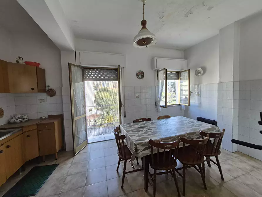 Immagine 2 di Quadrilocale in vendita  in Via Razionale 5 a Lamezia Terme