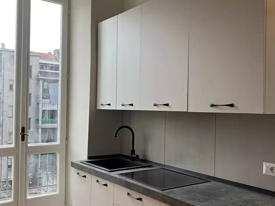 Immagine 8 di Bilocale in affitto  in VIA COSMO 6 a Torino