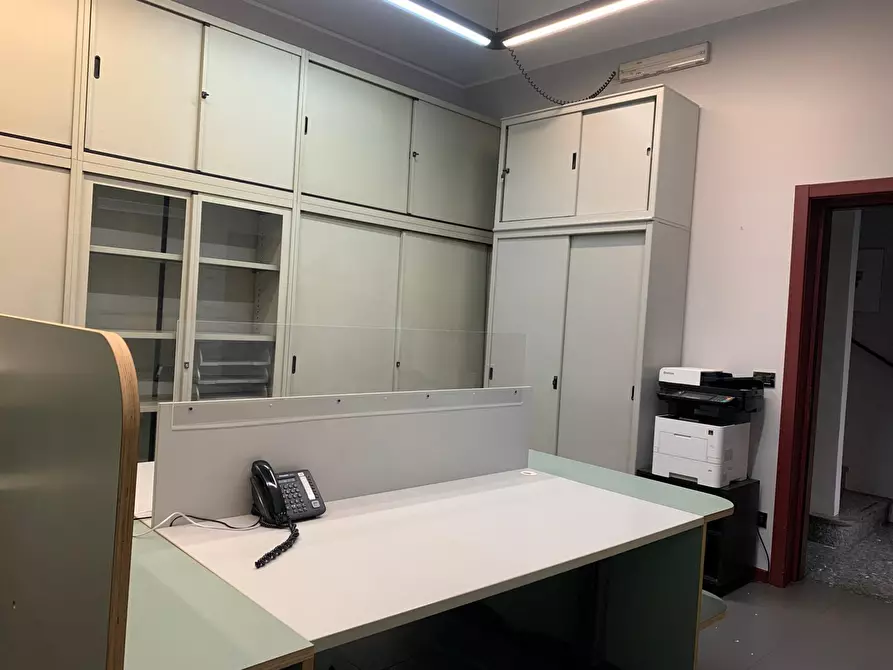 Immagine 10 di Ufficio in affitto  a Torino