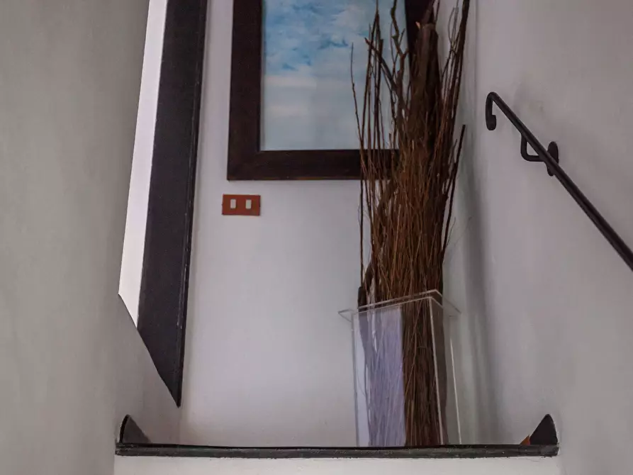 Immagine 8 di Porzione di casa in vendita  a Ameglia