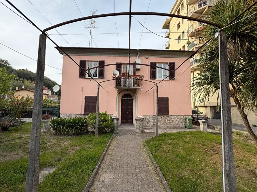 Immagine 1 di Casa bifamiliare in vendita  a Arcola