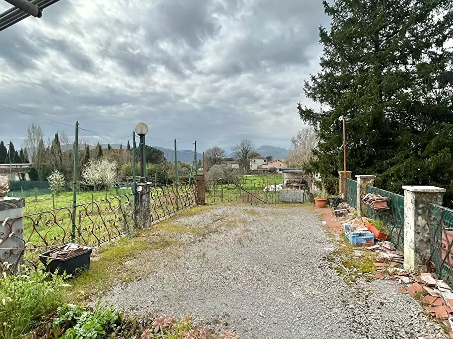 Immagine 14 di Casa bifamiliare in vendita  a Sarzana