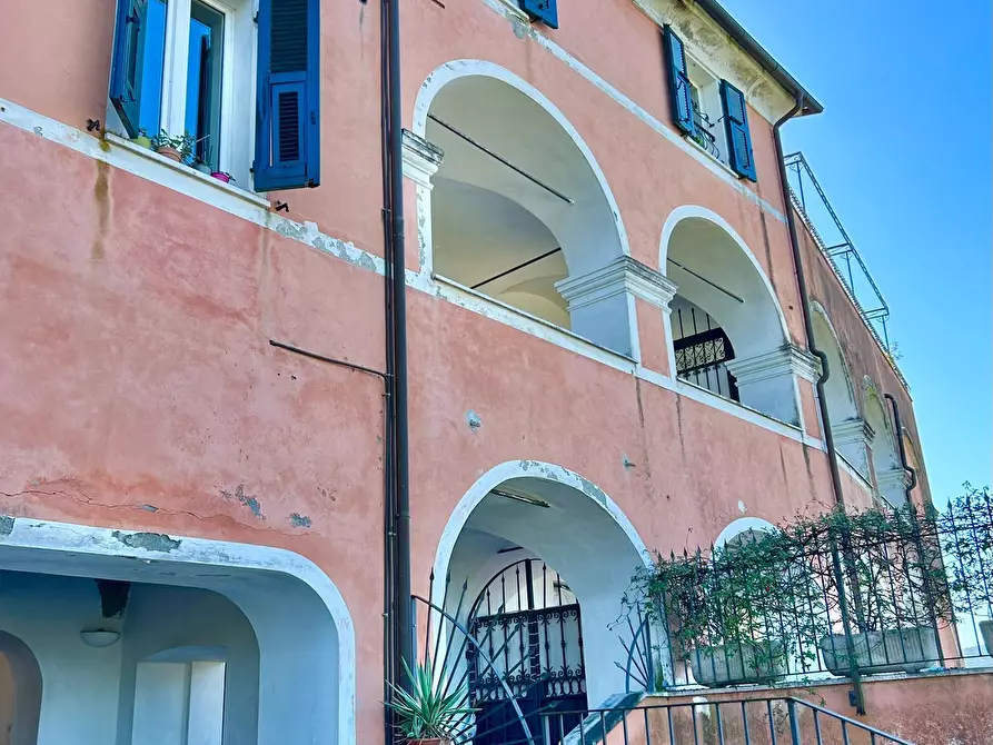 Immagine 36 di Pentalocale in vendita  a Sarzana