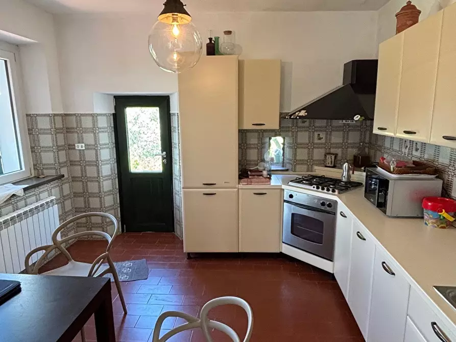Immagine 12 di Casa indipendente in vendita  a La Spezia