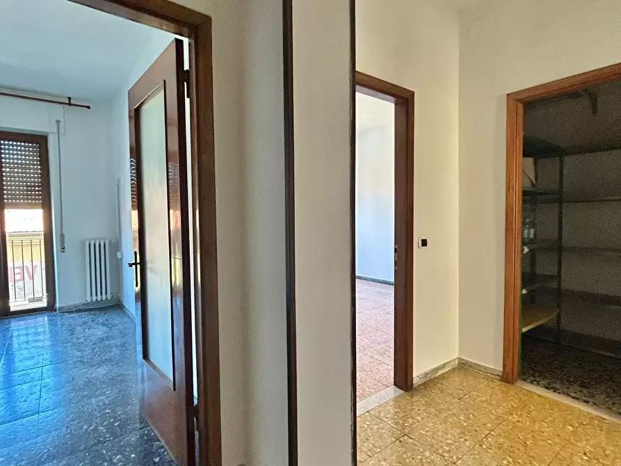 Immagine 15 di Quadrilocale in vendita  a Sarzana