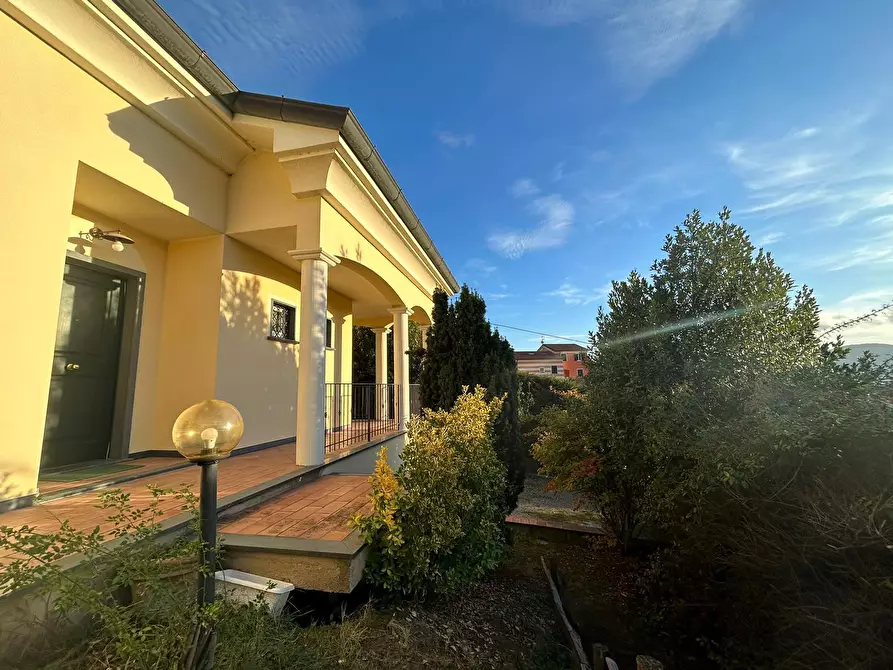 Immagine 7 di Casa indipendente in vendita  a Sarzana