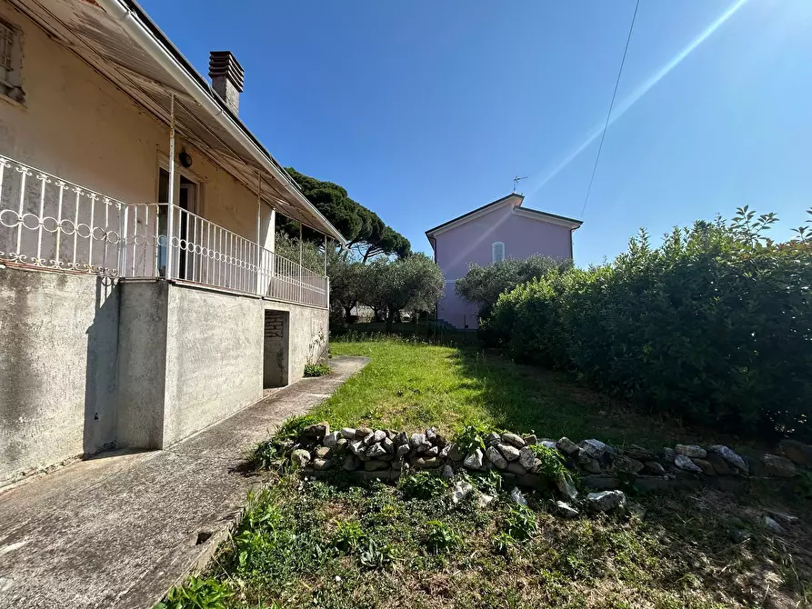 Immagine 16 di Casa indipendente in vendita  a Sarzana