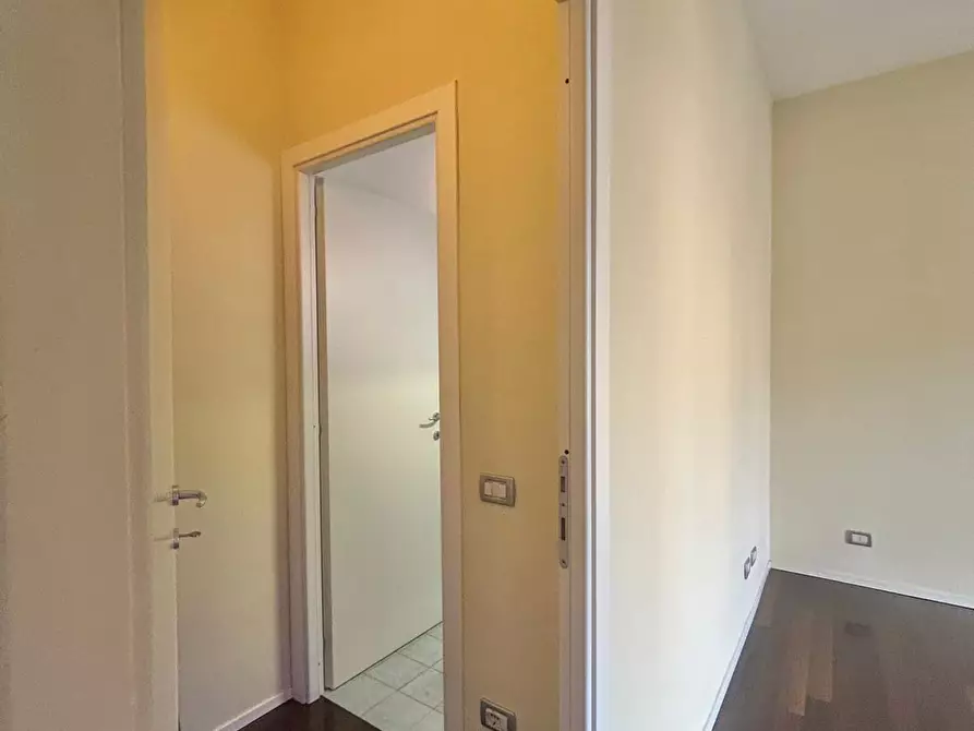 Immagine 32 di Trilocale in vendita  a Sarzana