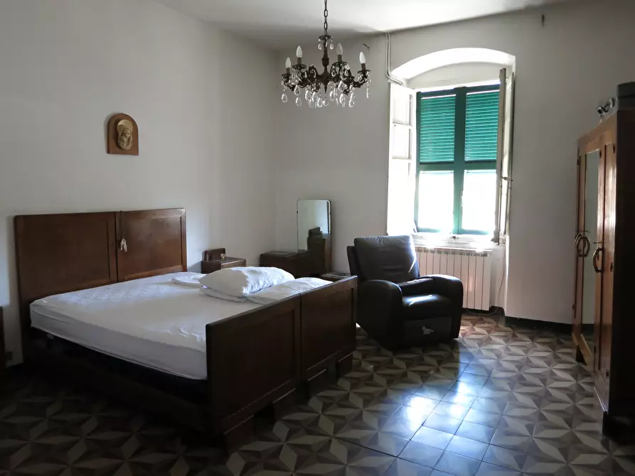 Immagine 8 di Quadrilocale in vendita  a Sarzana