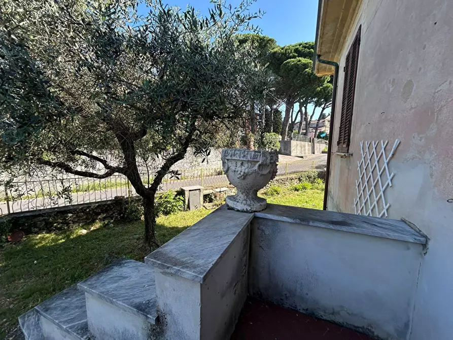 Immagine 12 di Casa indipendente in vendita  a Sarzana