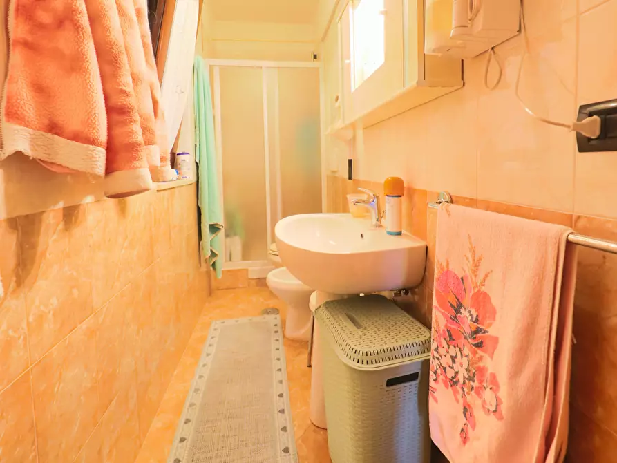 Immagine 17 di Quadrilocale in vendita  in Via Salinella 5 a Taranto