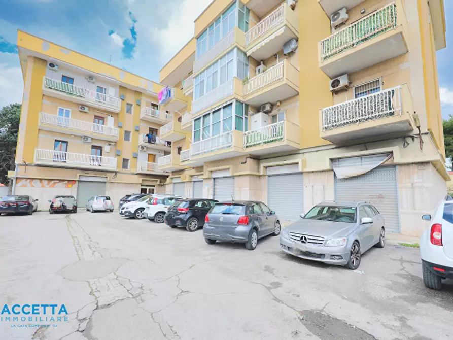 Immagine 24 di Locale commerciale in vendita  in Corso Vittorio Emanuele II 11 a Taranto