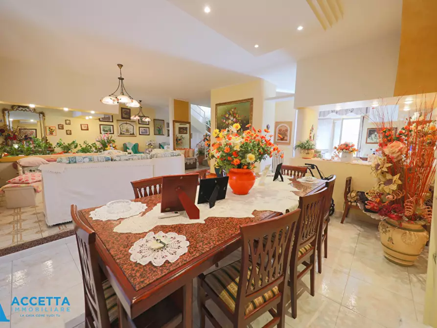 Immagine 8 di Villa in vendita  in Via Torpediniere a Taranto