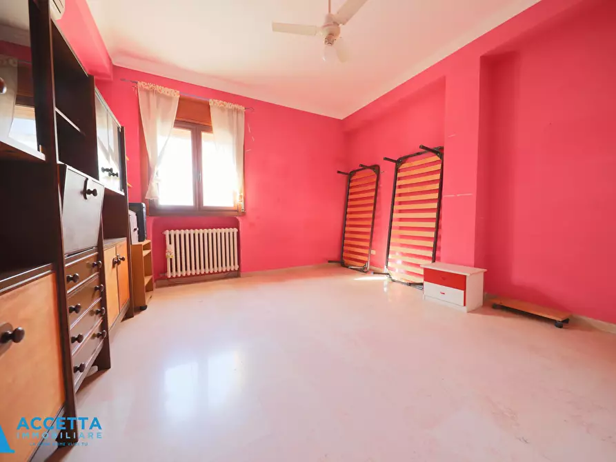 Immagine 23 di Trilocale in vendita  in Via Ugo De Carolis 10 a Taranto