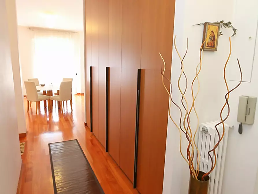 Immagine 18 di Quadrilocale in vendita  in Corso Umberto 69 a Taranto