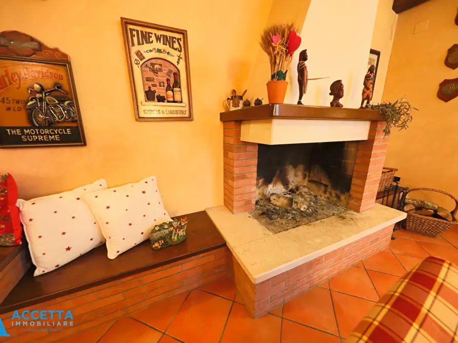 Immagine 13 di Villa in vendita  in Via Cantoni 20 a Taranto