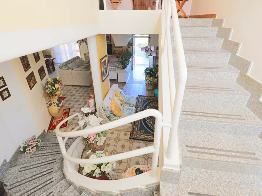 Immagine 27 di Villa in vendita  in Via Torpediniere a Taranto