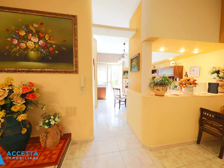 Immagine 11 di Villa in vendita  in Via Torpediniere a Taranto