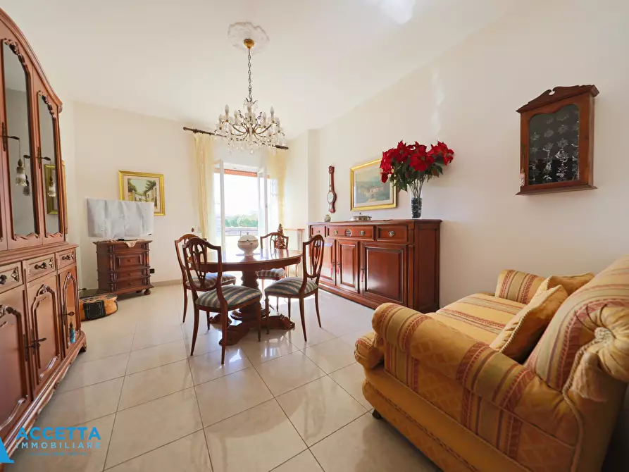 Immagine 3 di Quadrilocale in vendita  in Piazza Pio X 42 a Taranto